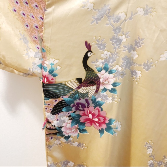 Satin Kimono - Picture 5 of 5